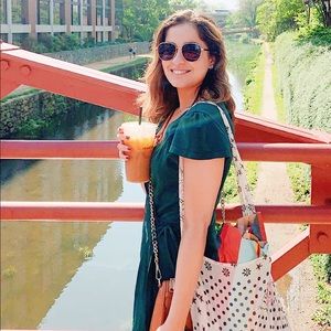 Meet your Posher, Lindsey